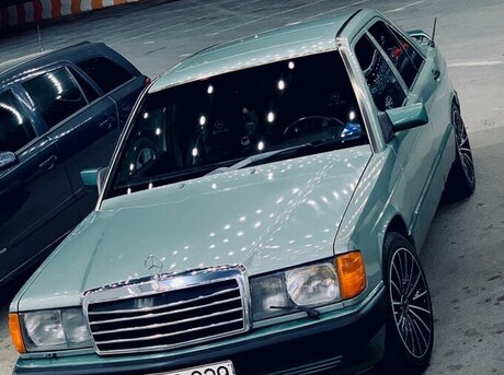Mercedes 190 1990