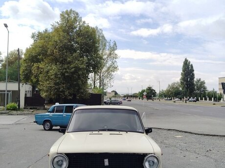 LADA (VAZ) 21011 1985