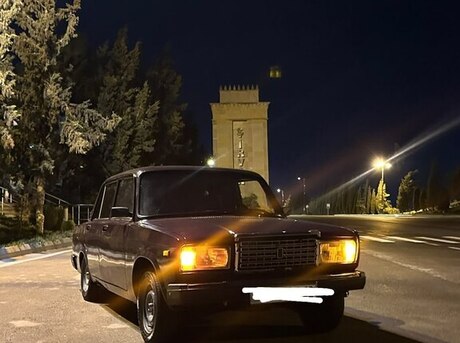 LADA (VAZ) 2107 2001