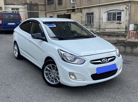 Hyundai Accent 2012