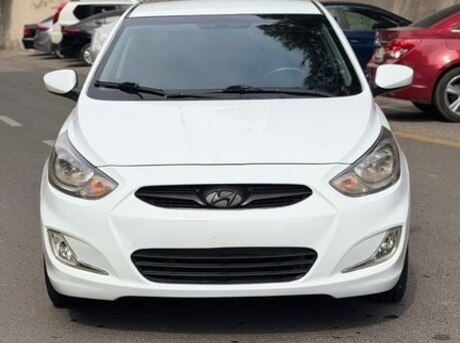 Hyundai Accent 2013