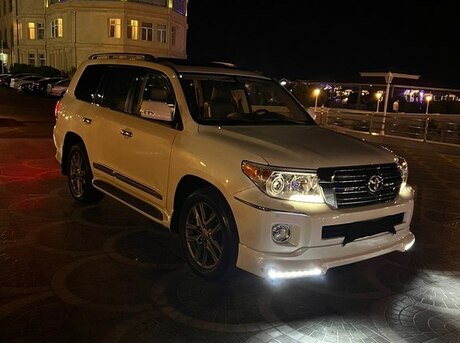 Toyota Land Cruiser 2013