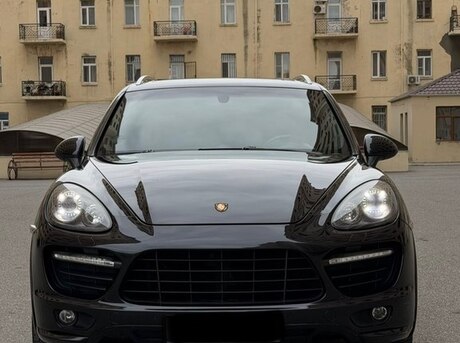 Porsche Cayenne GTS 2014