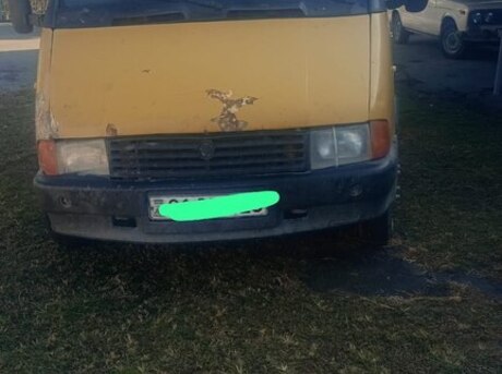 GAZ 2705 1994