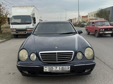 Mercedes E 220 2001