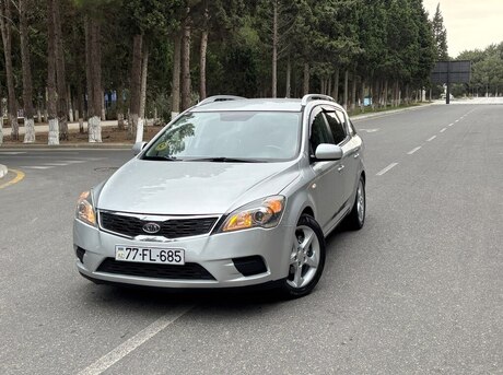 Kia  2011