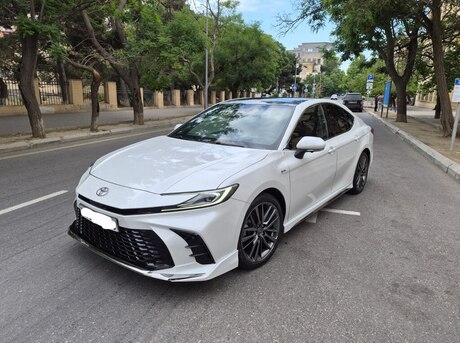 Toyota Camry 2024