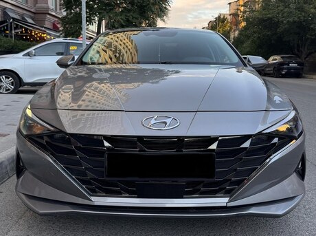 Hyundai Elantra 2021