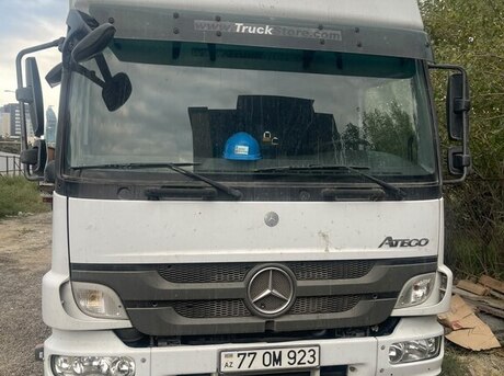 Mercedes Atego 818 2012