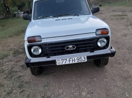 LADA (VAZ) Niva 2008