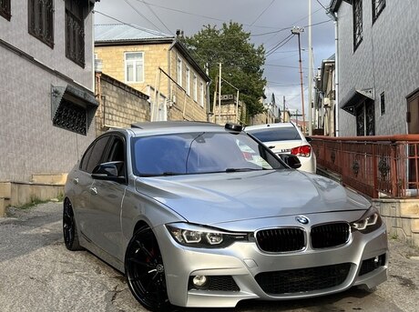 BMW 330 2015
