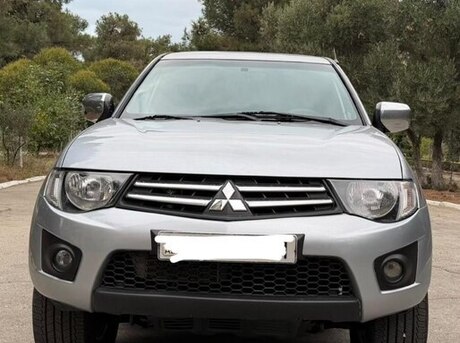 Mitsubishi L200 2014
