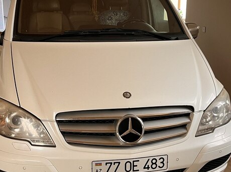Mercedes Viano 2006