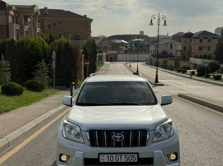 Toyota Land Cruiser Prado 2010