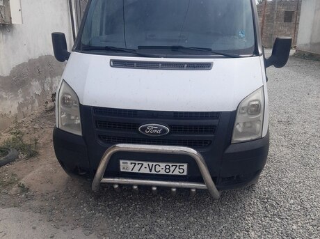 Ford Transit 2010