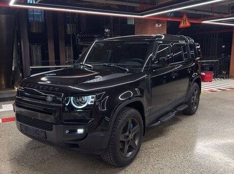 Land Rover Defender 2021