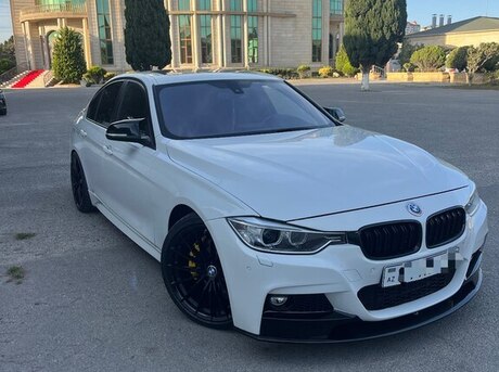BMW 330 2015