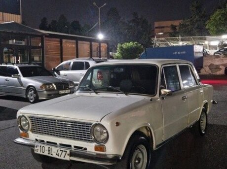 LADA (VAZ) 21011 1981