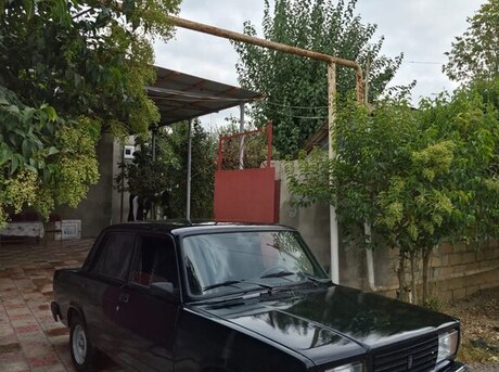 LADA (VAZ) 2107 2010