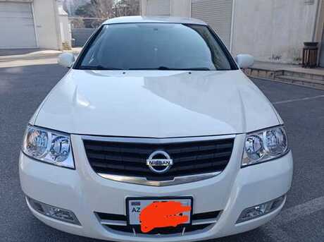 Nissan Sunny 2010