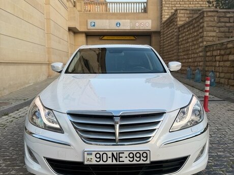 Hyundai Genesis 2013