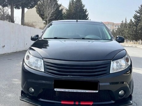 Renault Sandero 2011
