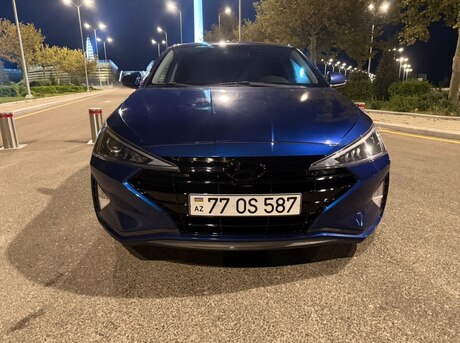 Hyundai Elantra 2018