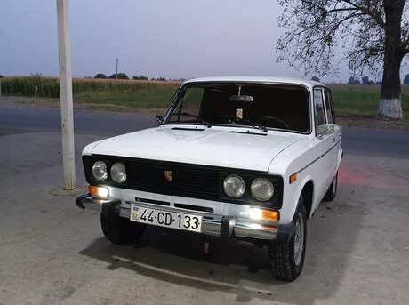 LADA (VAZ) 2106 1988