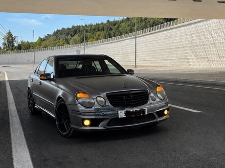 Mercedes E 320 2003