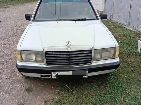 Mercedes 190 1986