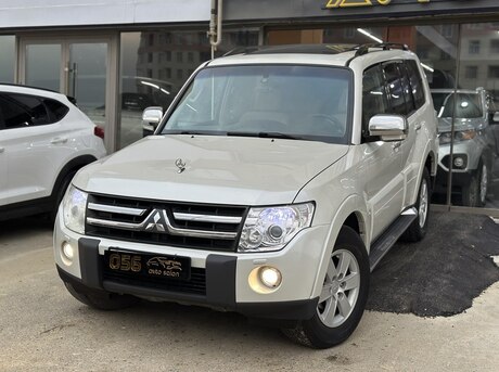 Mitsubishi Pajero 2008