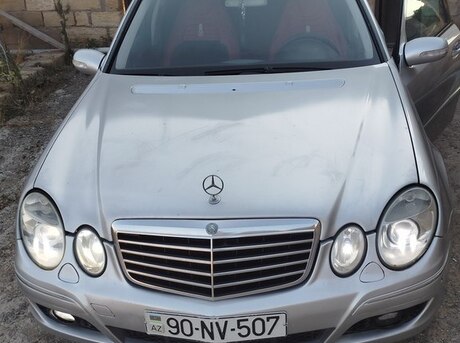 Mercedes E 220 2003