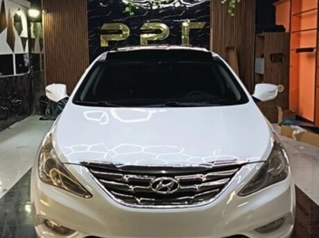 Hyundai Sonata 2011