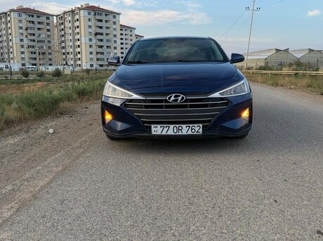 Hyundai Elantra 2019