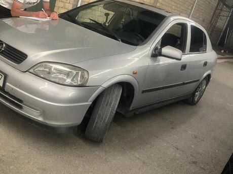 Opel Astra 1998