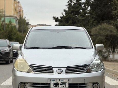 Nissan Tiida 2006