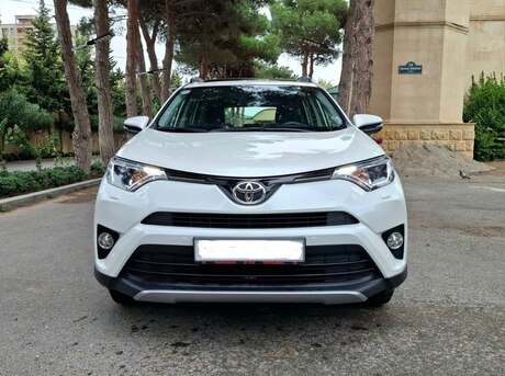Toyota RAV4 2017