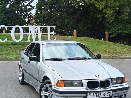BMW 318 1992