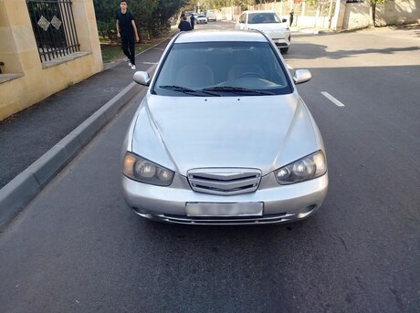 Hyundai Elantra 2002