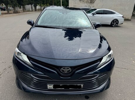 Toyota Camry 2019