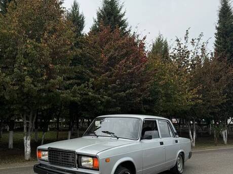 LADA (VAZ) 2107 2010