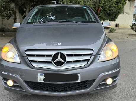 Mercedes B 170 2011