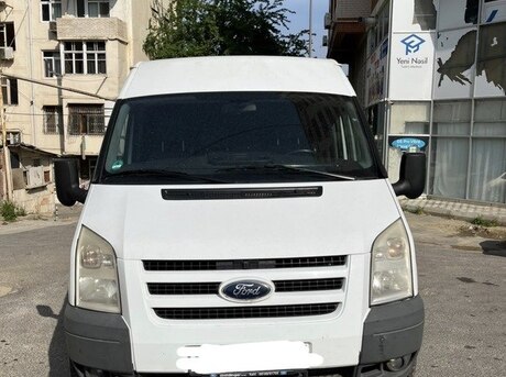 Ford Transit 2011