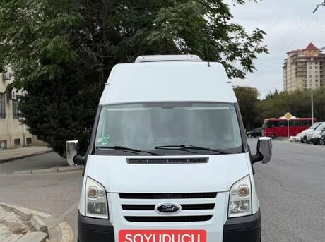 Ford Transit 2010