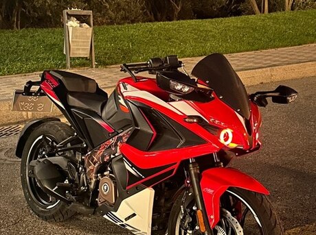 Bajaj Pulsar RS 200 2026