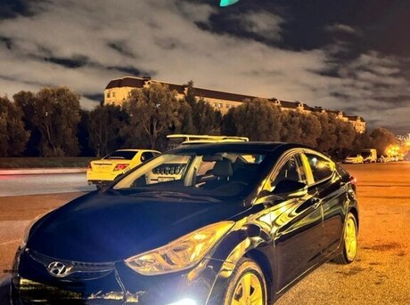 Hyundai Elantra 2013