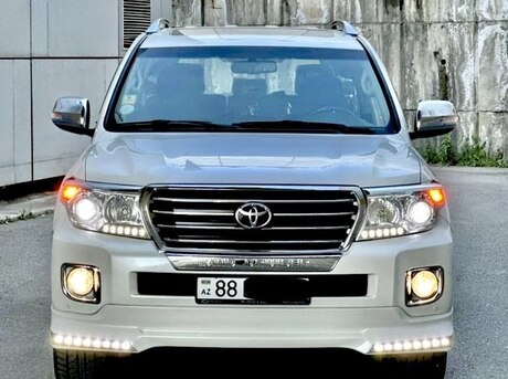 Toyota Land Cruiser 2011