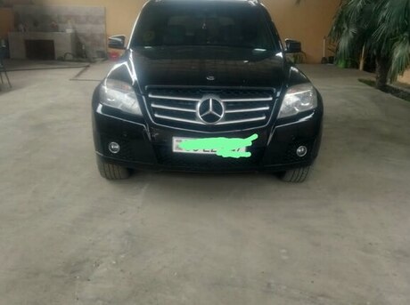 Mercedes  2010