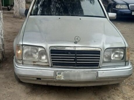 Mercedes 220 E 1994