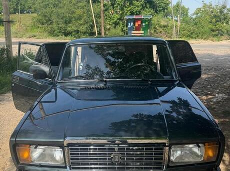 LADA (VAZ) 2107 2010